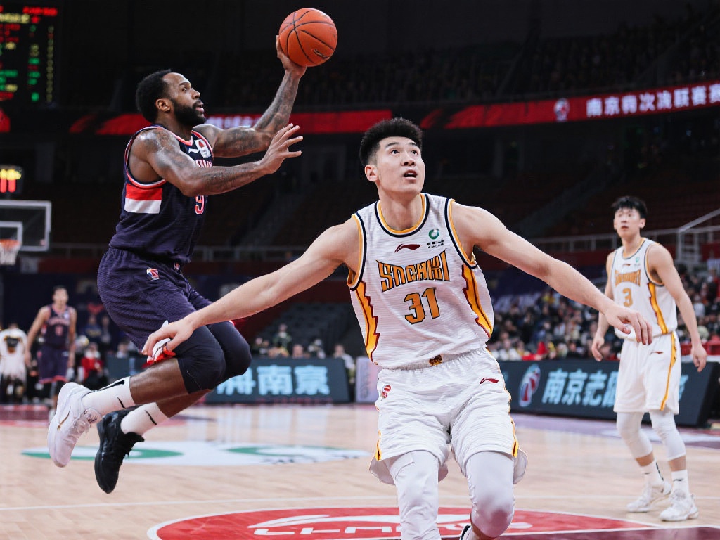 CBA季后赛前瞻:南京冲首胜,青岛盼复仇浙江 以往季后赛中,年轻球队往往因为经验不足难